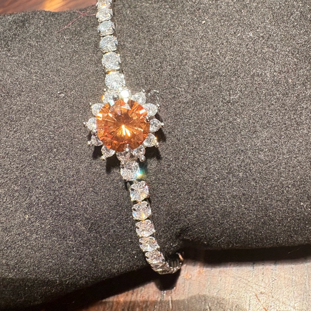 New Elegant Gold and Silver Bracelet with champagne Gemstone